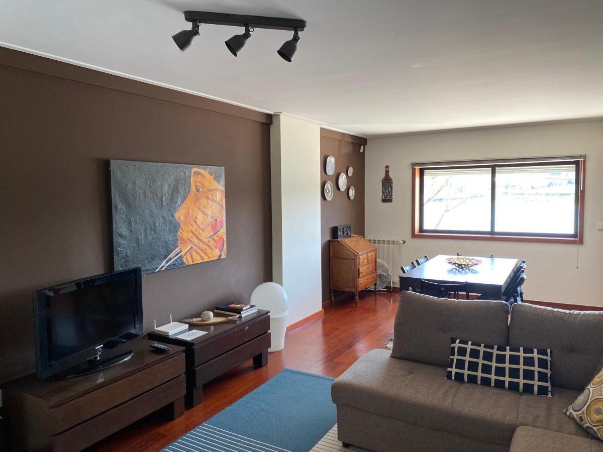 Riverfront Haven Family'S Choice With Free Garage Porto Exterior photo